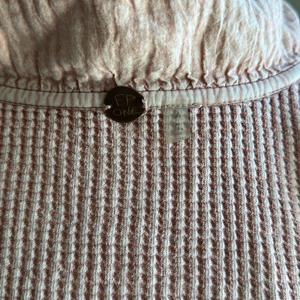 Free people one scout button up EUC - Picture 4 of 4